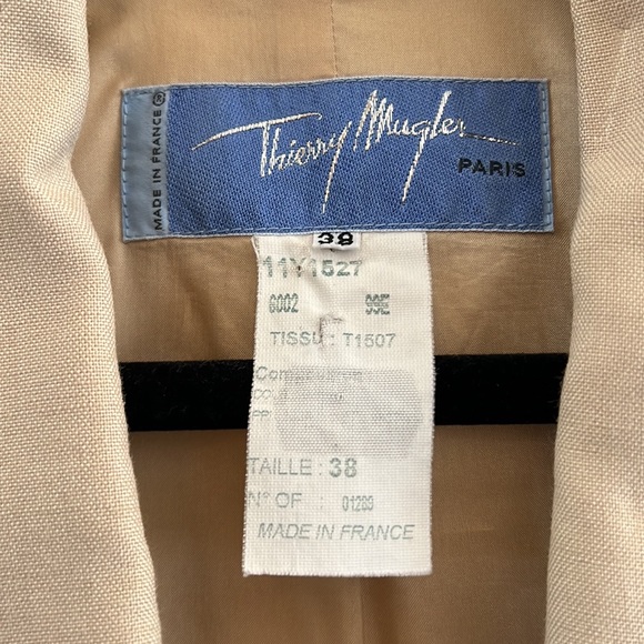 VINTAGE MUGLER SUIT!! Mini Skirt! - Picture 8 of 15